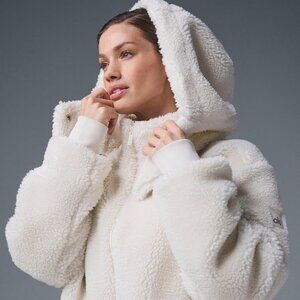 Alo Yoga Foxy Sherpa Jacket White